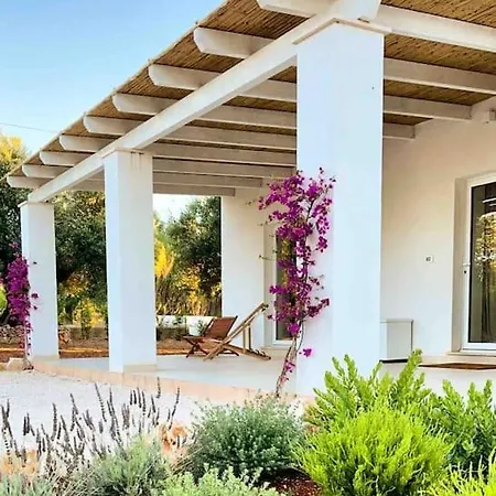 Splendida Con Piscina A 10 Minuti Dal Mare Apartment